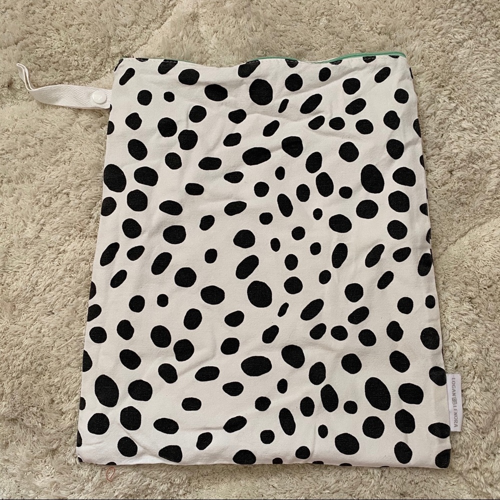 Logan and Lenora wet bag